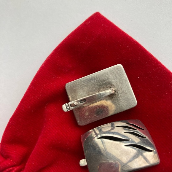 Chunky Silver Modernist Statement Earrings, Pierced, Maker Marked - Picture 5 of 9